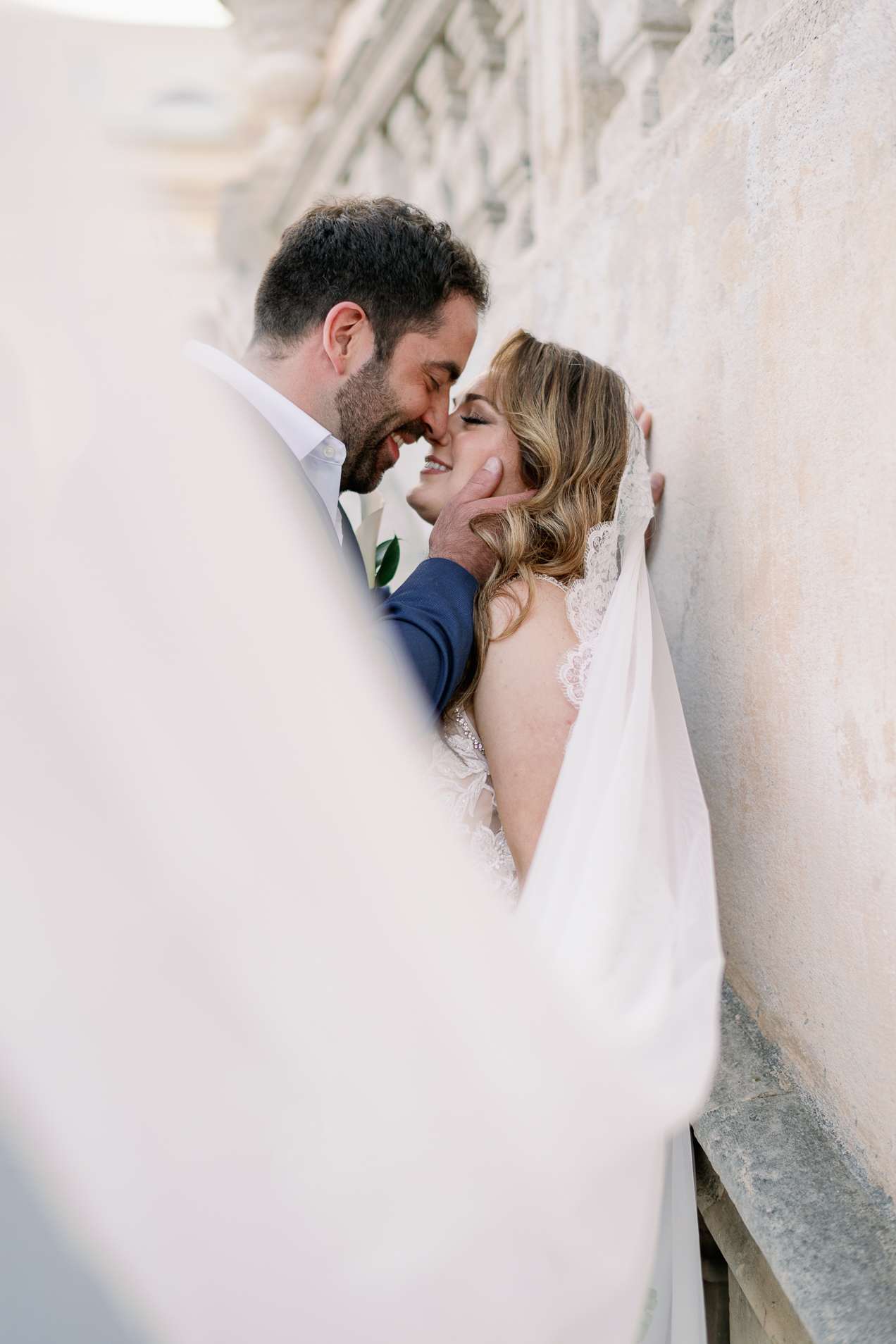 wedding photos in piazza aprile taormina