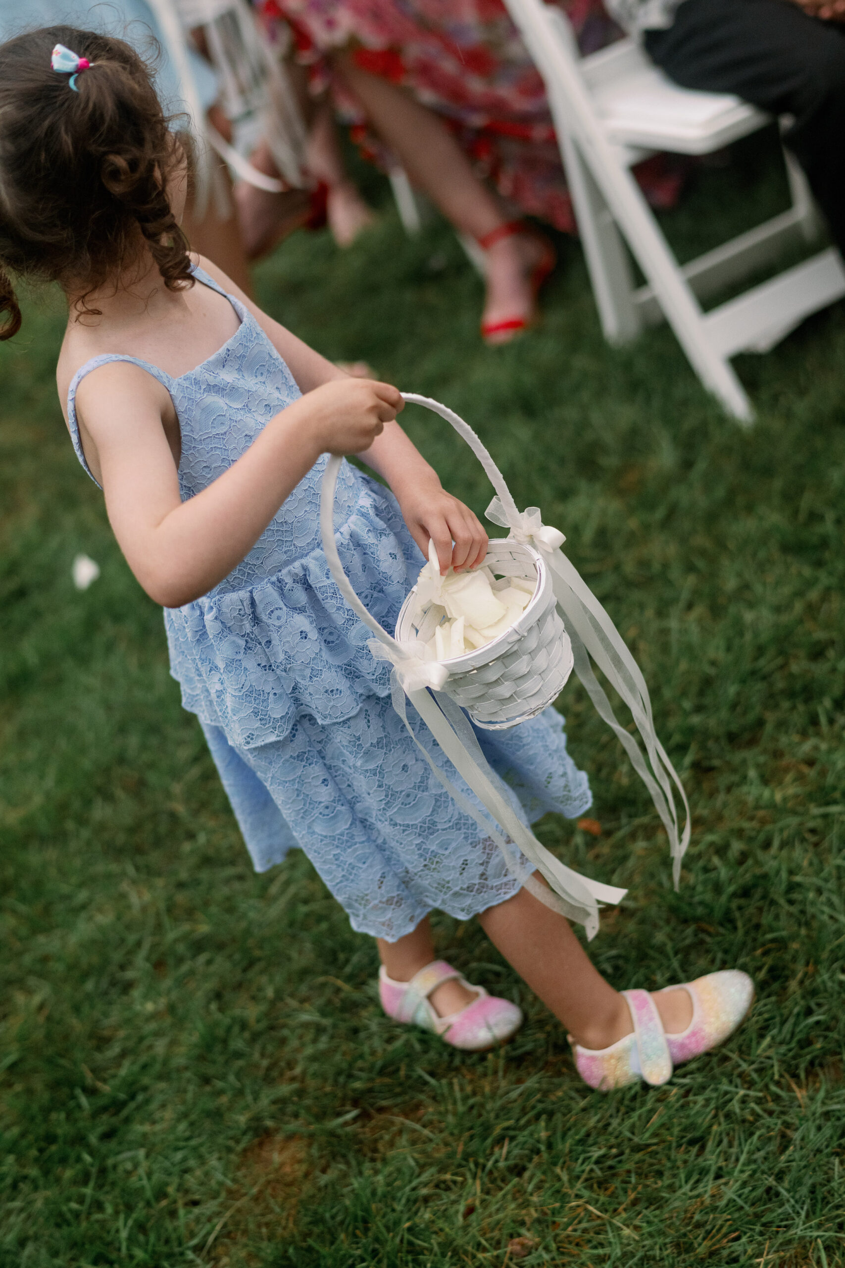 rainy day luxury wedding photos taken in chicago, illinois during a summer storm