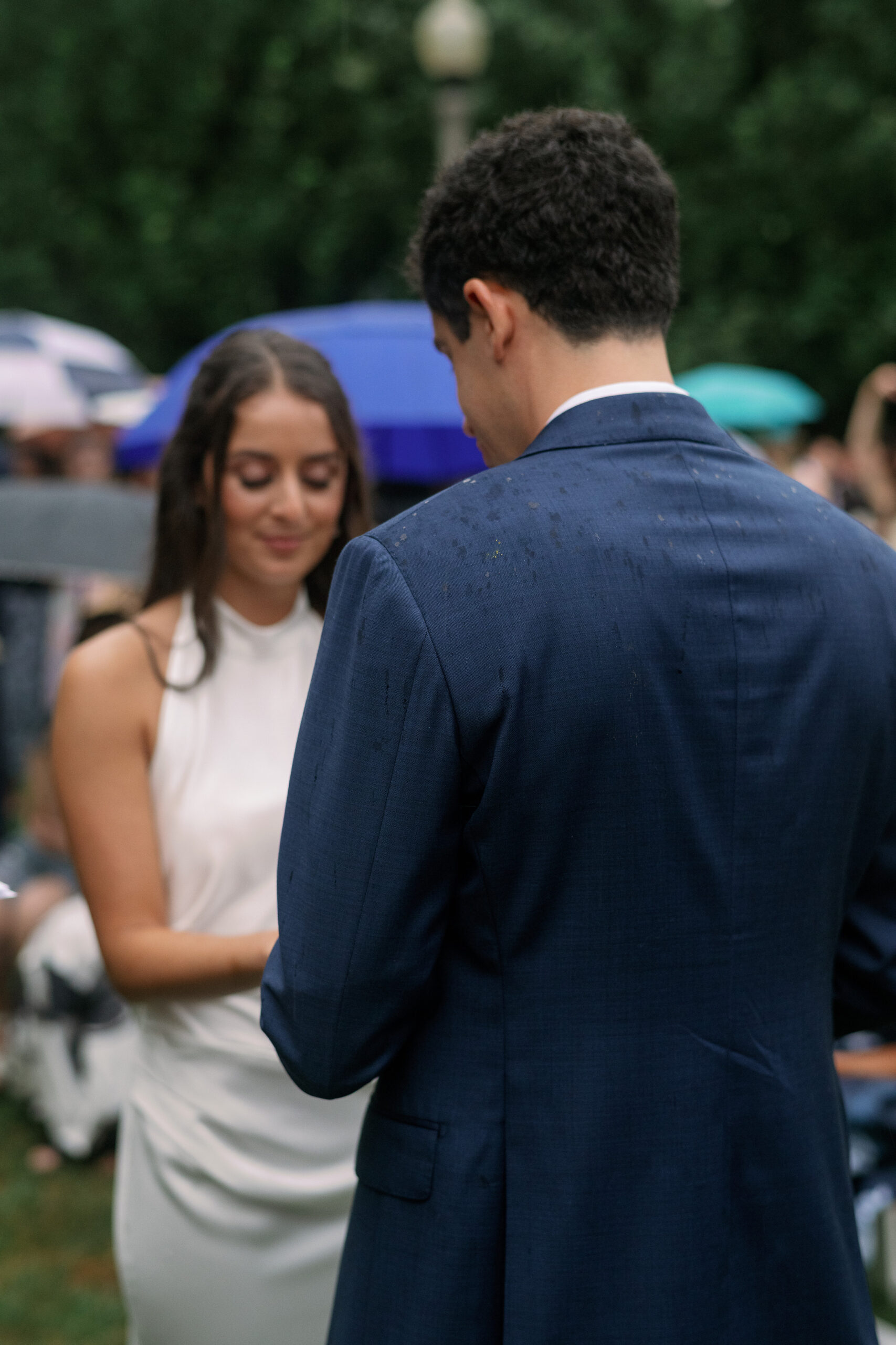 rainy day luxury wedding photos taken in chicago, illinois during a summer storm