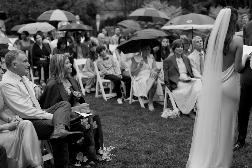 rainy day luxury wedding photos taken in chicago, illinois during a summer storm